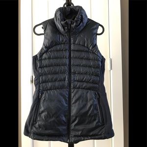 Lululemon Down For A Run Vest II Navy/Inkwell